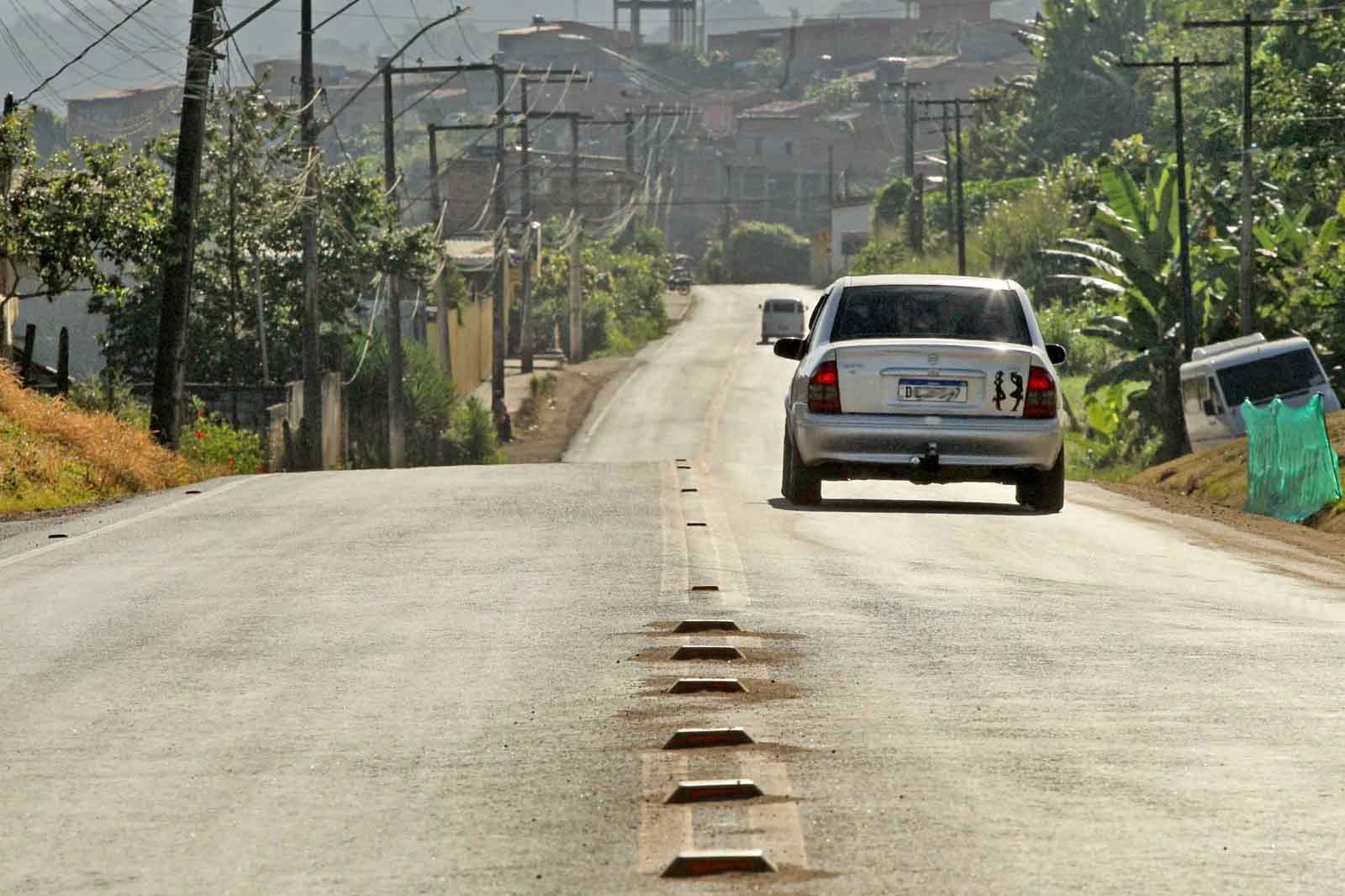 Veículos com placas de finais 7 e 8 têm desconto...
